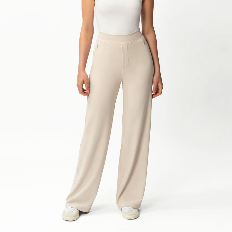 Lunora™ | Martina Broek