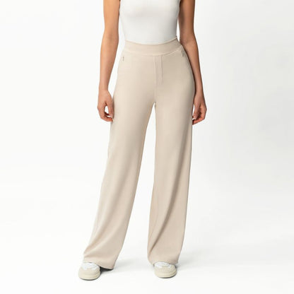 Lunora™ | Martina Broek
